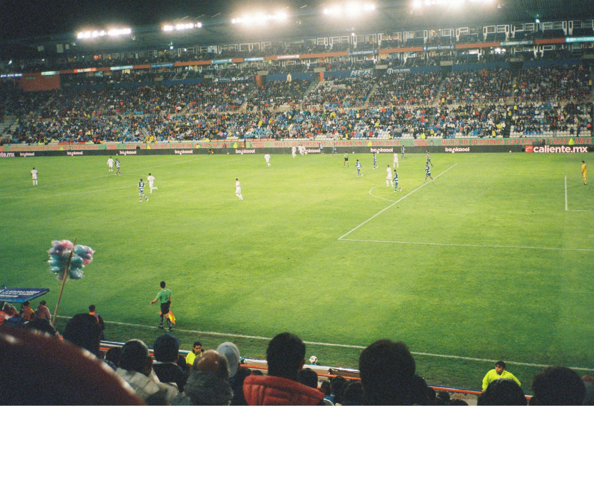 スタジアム試合風景写真